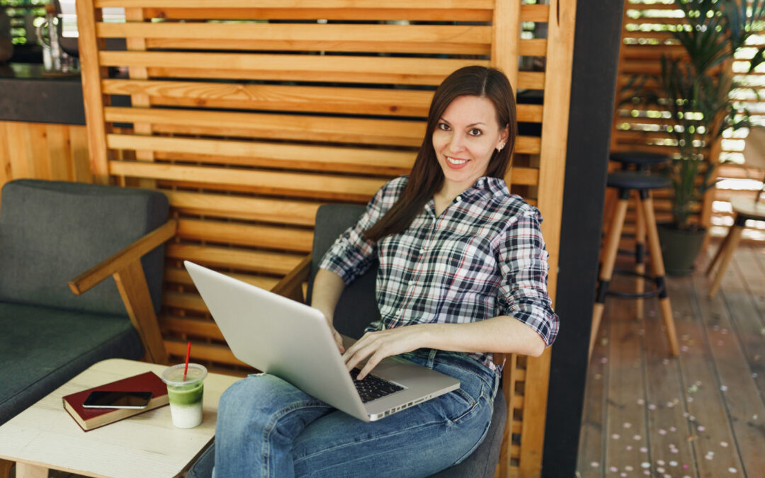 5 zawodów wakacyjnych z najwyższymi zarobkami