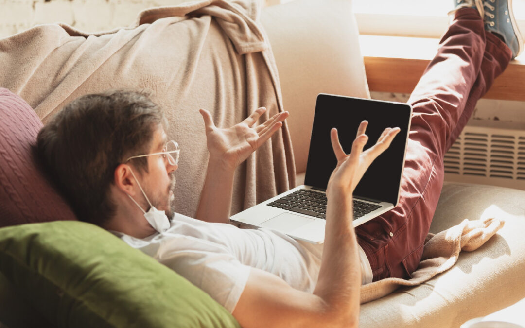 Kolejne fale pandemii nawet potroiły liczbę osób pracujących z domu