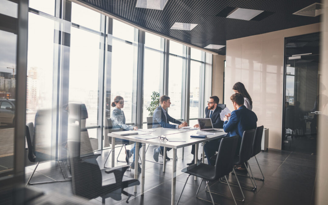 Pandemia podniosła status umowy o pracę. Co ósmemu pracownikowi bardziej na niej zależy